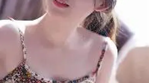 “影后惊艳开球秀美臀：绝美瞬间引关注”